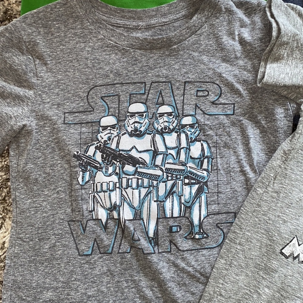 Disney themed shirts - Picture 4 of 9
